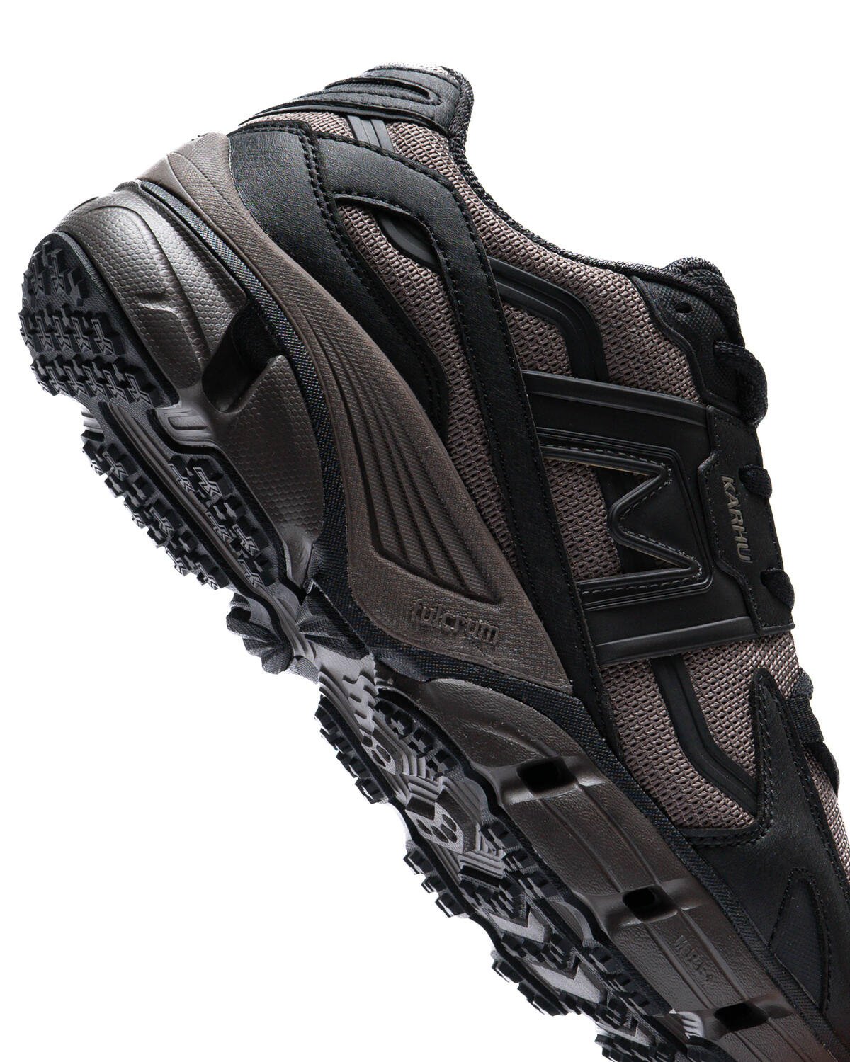 KARHU F805083SILVERBLACK 関税送料込 karhu-super-fulcrum-black-